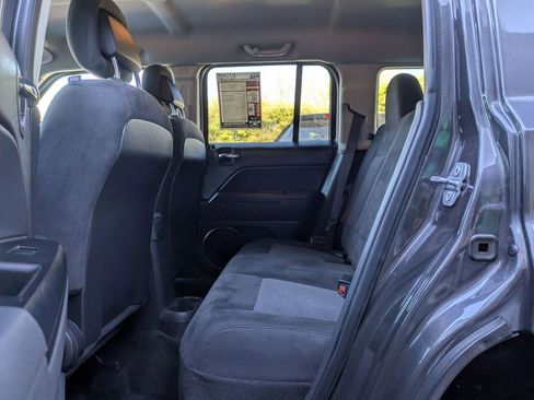 Used 2016 Jeep Patriot Sport w/ Power Value Group image 9