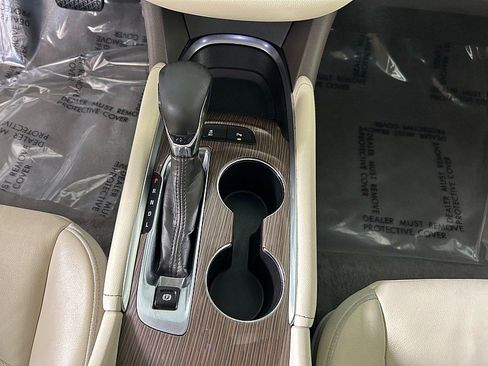 Used 2024 Chevrolet Malibu LT image 19