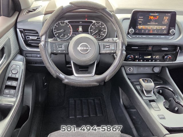 Used 2023 Nissan Rogue SV FWD image 11