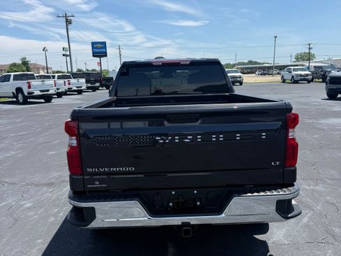 Used 2023 Chevrolet Silverado 1500 LT AWD/4WD image 6