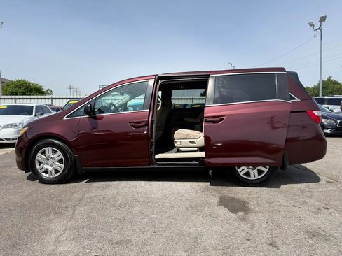 Used 2013 Honda Odyssey LX image 38