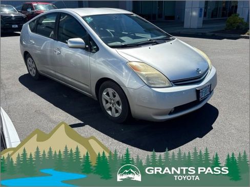 Used 2004 Toyota Prius FWD image 1