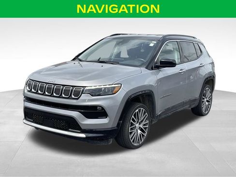 Used 2022 Jeep Compass Limited w/ Elite Group AWD/4WD image 4
