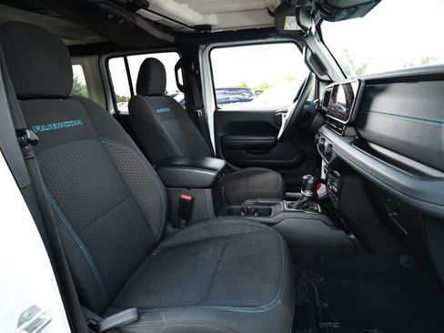 Used 2024 Jeep Wrangler Unlimited Rubicon 4xe AWD/4WD image 26