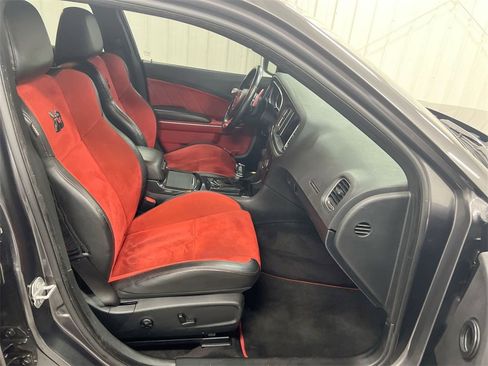 Used 2018 Dodge Charger R/T Scat Pack image 20
