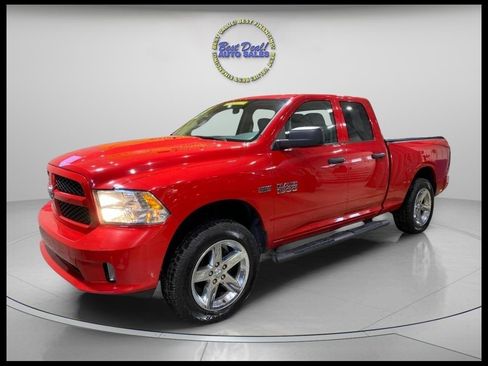 Used 2018 RAM 1500 Express w/ Express Value Package AWD/4WD image 1