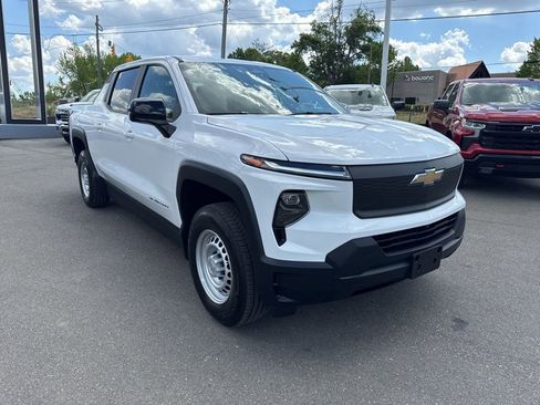 Used 2024 Chevrolet Silverado EV W/T image 7