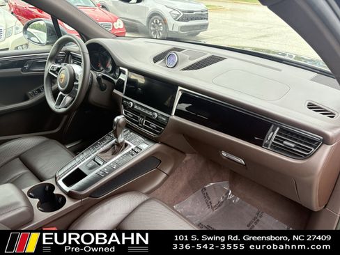 Used 2021 Porsche Macan S image 17