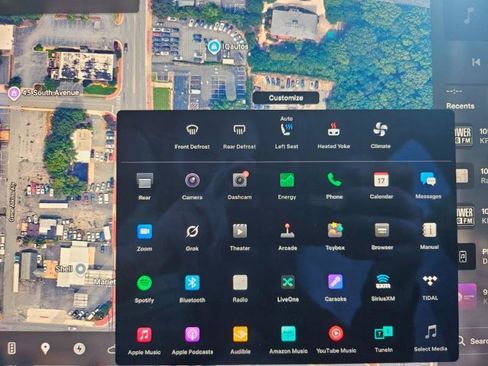 Used 2023 Tesla Model X image 42