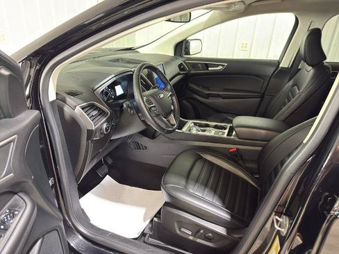 Certified 2023 Ford Edge SEL w/ Convenience Package AWD/4WD image 2