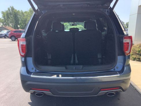Used 2018 Ford Explorer Limited AWD/4WD image 6