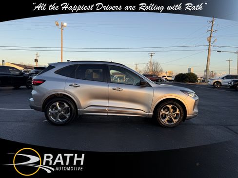 Used 2023 Ford Escape ST-Line w/ Cold Weather Package image 10