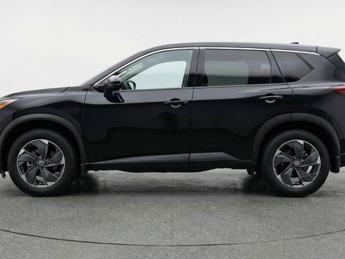 Used 2025 Nissan Rogue SV image 5