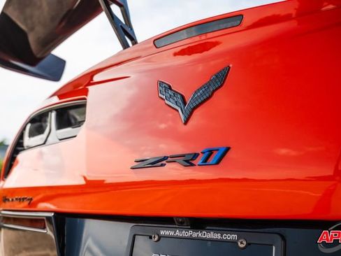 Used 2019 Chevrolet Corvette ZR1 RWD image 40