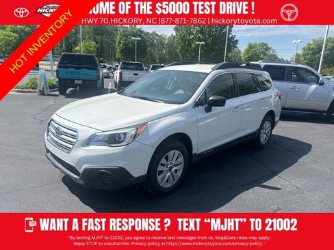Used 2017 Subaru Outback 2.5i image 1