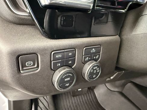 Used 2024 Chevrolet Silverado 1500 RST w/ Z71 Off-Road Package AWD/4WD image 22