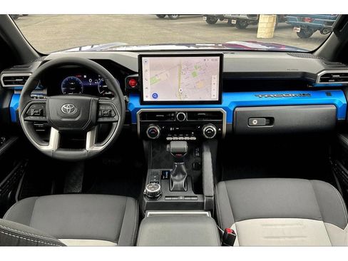 Used 2024 Toyota Tacoma TRD Sport image 17