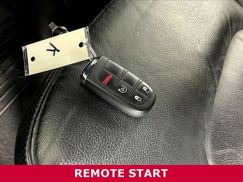 Used 2019 Jeep Renegade Limited AWD/4WD image 33