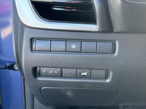 Certified 2023 Nissan Rogue SL w/ SL Premium Package image 35