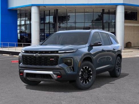 New 2026 Chevrolet Traverse Z71 w/ Enhanced Driving Package AWD/4WD image 6