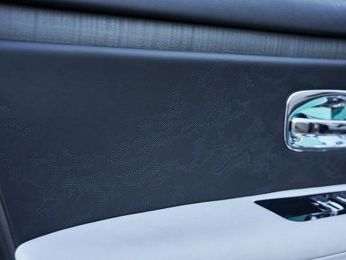 Used 2025 Rolls-Royce Ghost image 38