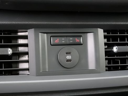 Used 2025 Ford F150 Lightning Lariat AWD/4WD image 16