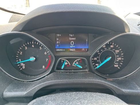 Used 2017 Ford Escape SE image 13