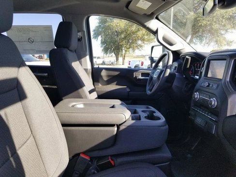 New 2026 GMC Sierra 2500 Pro w/ Convenience Package RWD image 13