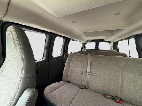 Used 2016 Chevrolet Express 3500 LT w/ LT Preferred Equipment Group image 25