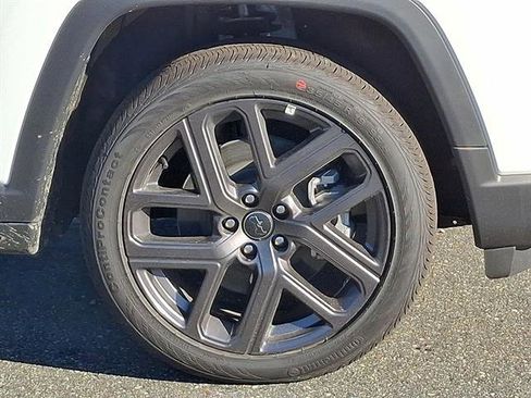 New 2026 Jeep Compass Limited image 5