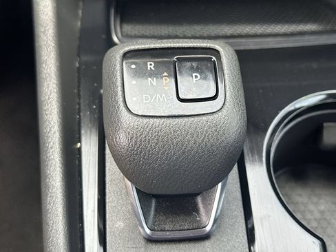 Used 2024 Nissan Rogue SV AWD/4WD image 28
