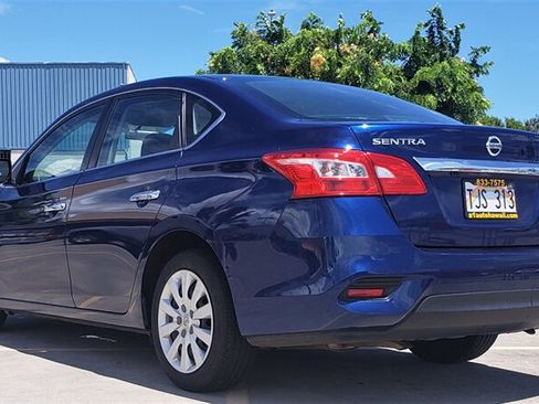 Used 2018 Nissan Sentra S FWD image 3