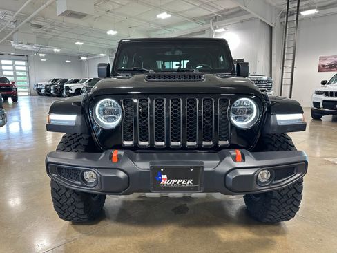 Used 2023 Jeep Gladiator Mojave w/ LED Lighting Group AWD/4WD image 2
