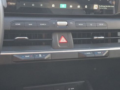 Used 2025 Kia K4 EX FWD image 15
