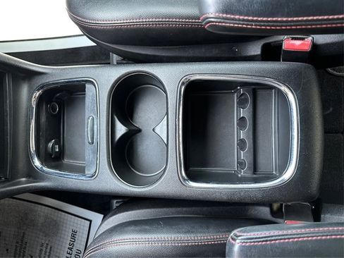 Used 2015 Dodge Grand Caravan R/T FWD image 24