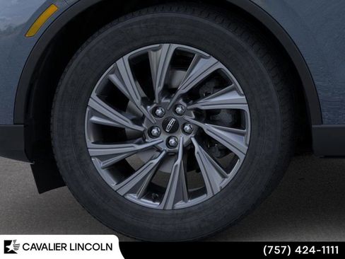 Used 2025 Lincoln Aviator Premiere image 19