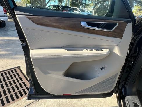 New 2026 Volkswagen Atlas SE FWD image 18