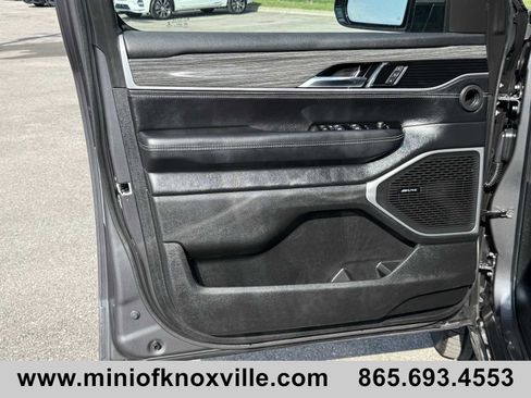 Used 2022 Jeep Wagoneer Series III image 12