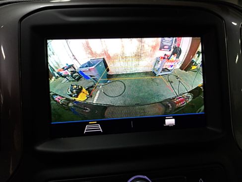Used 2022 Chevrolet Silverado 1500 Custom w/ Safety Confidence Package AWD/4WD image 23