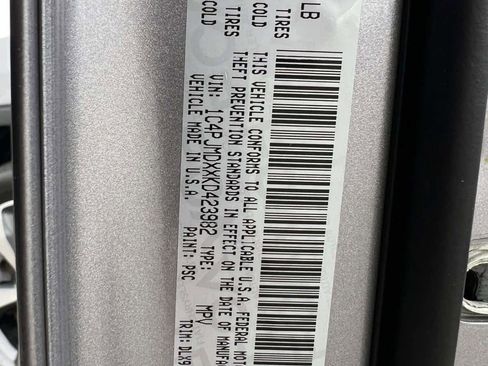 Used 2019 Jeep Cherokee Limited image 20