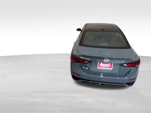 Used 2024 Nissan Sentra SR w/ SR Premium Package image 4