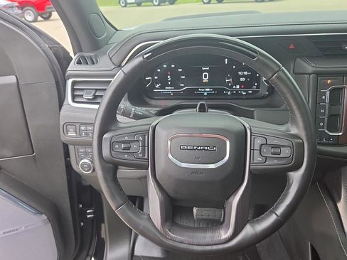 Used 2023 GMC Yukon XL Denali Ultimate AWD/4WD image 26
