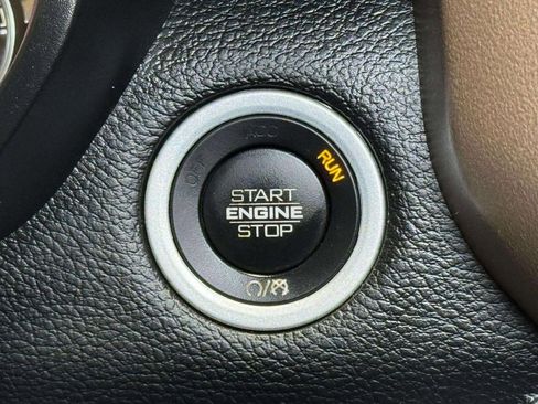 Used 2021 RAM 1500 Laramie image 12