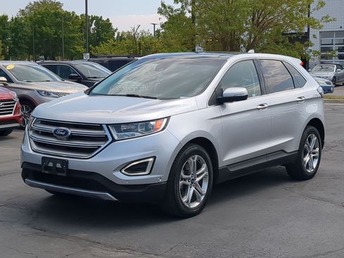 Used 2017 Ford Edge Titanium w/ Equipment Group 302A AWD/4WD image 10