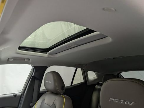 New 2026 Chevrolet Trax ACTIV w/ Sunroof Package FWD image 13