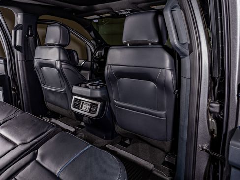 Used 2025 Ford F350 Platinum w/ FX4 Off-Road Package image 32