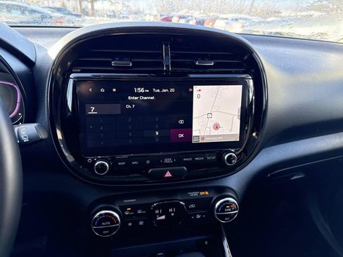 Used 2023 Kia Soul EX image 23