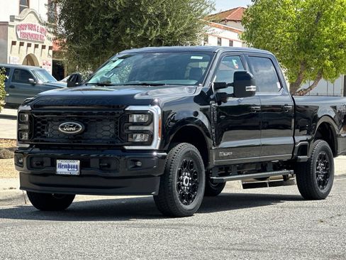 New 2026 Ford F250 Lariat w/ Black Appearance Package AWD/4WD image 8