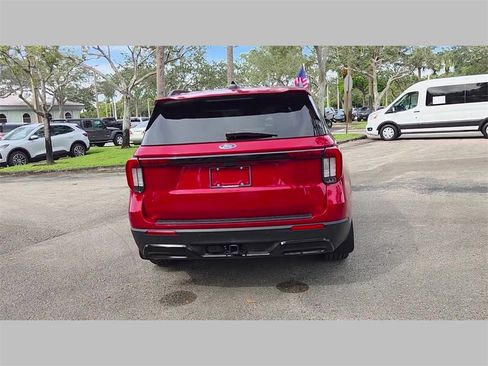 Used 2025 Ford Explorer ST-Line w/ Premium Package image 46
