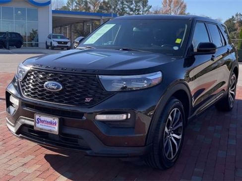 Used 2021 Ford Explorer ST w/ Equipment Group 401A image 5